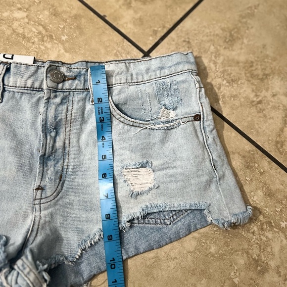 BDG - Picture 4 of 6